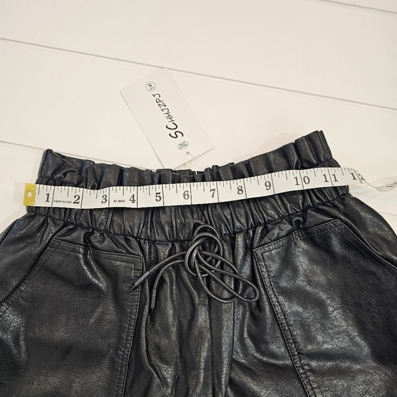 Faux Leather Shorts Women’s Size Small Black High Rise Pockets Tie Waist Party - Picture 3 of 5